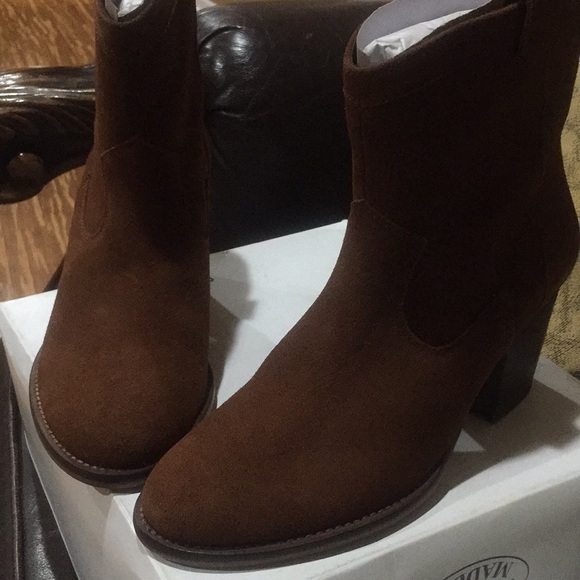 Women 9.5 Steve Madden Wyatt Rust Suede bootie - Picture 6 of 7
